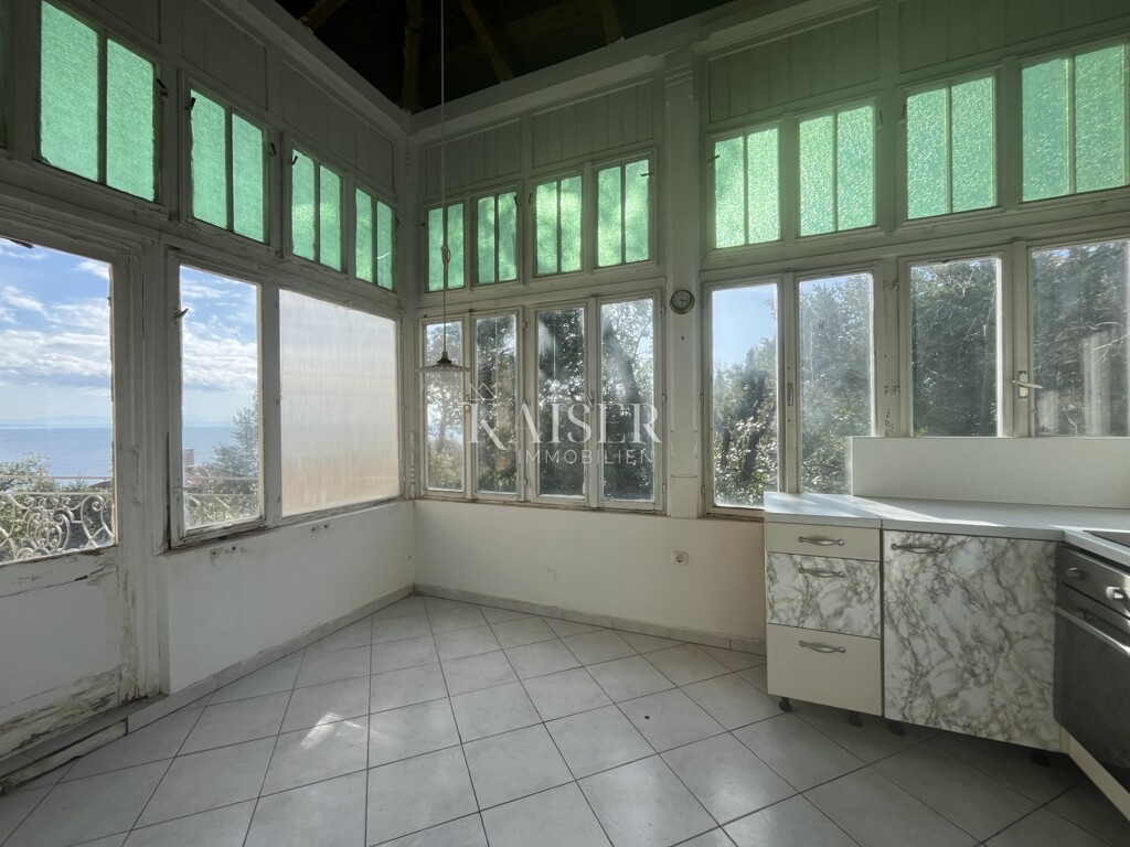 Image 6228251 - 7