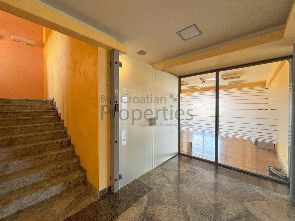 Image 6228272 - 24