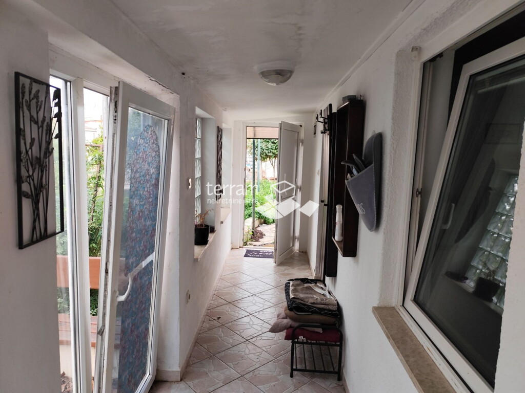 Image 6228300 - 8