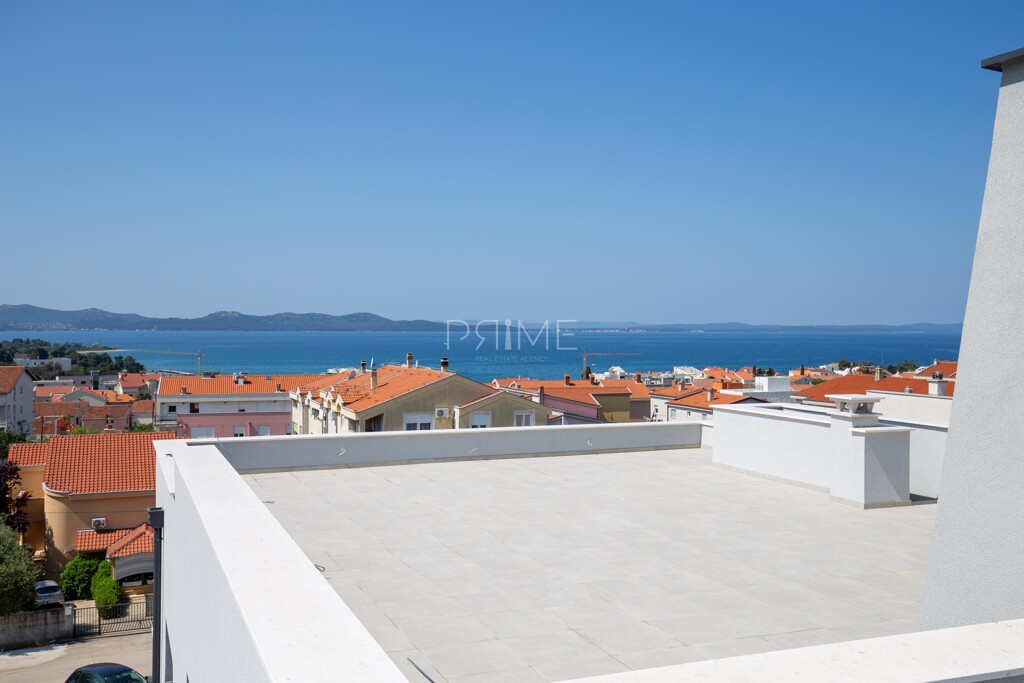 Image 6228520 - 1