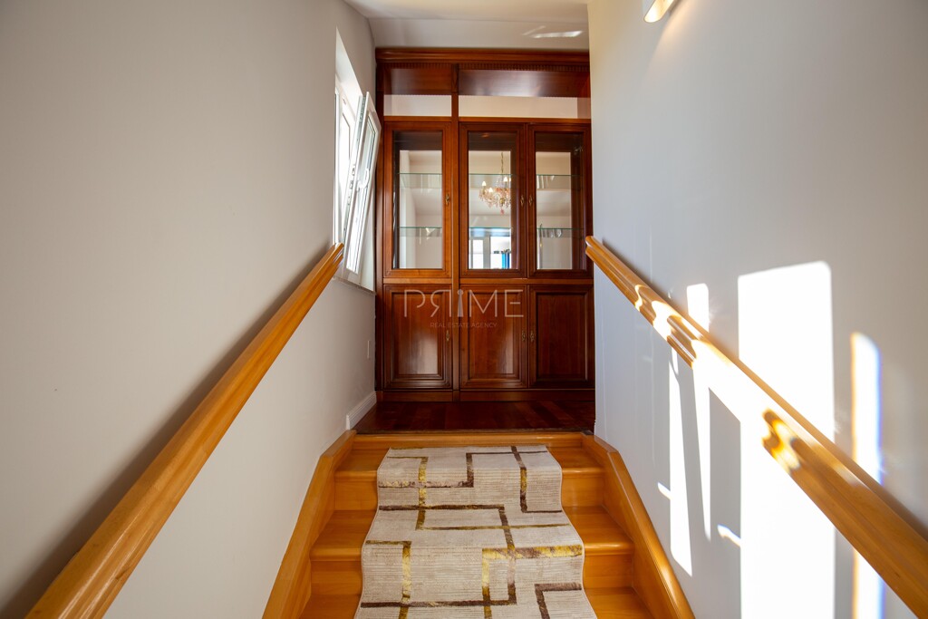 Image 6228548 - 12