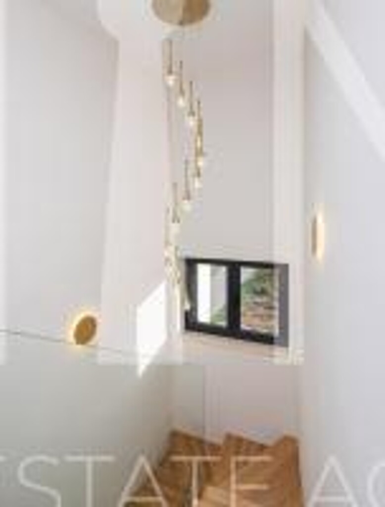 Image 6228554 - 6