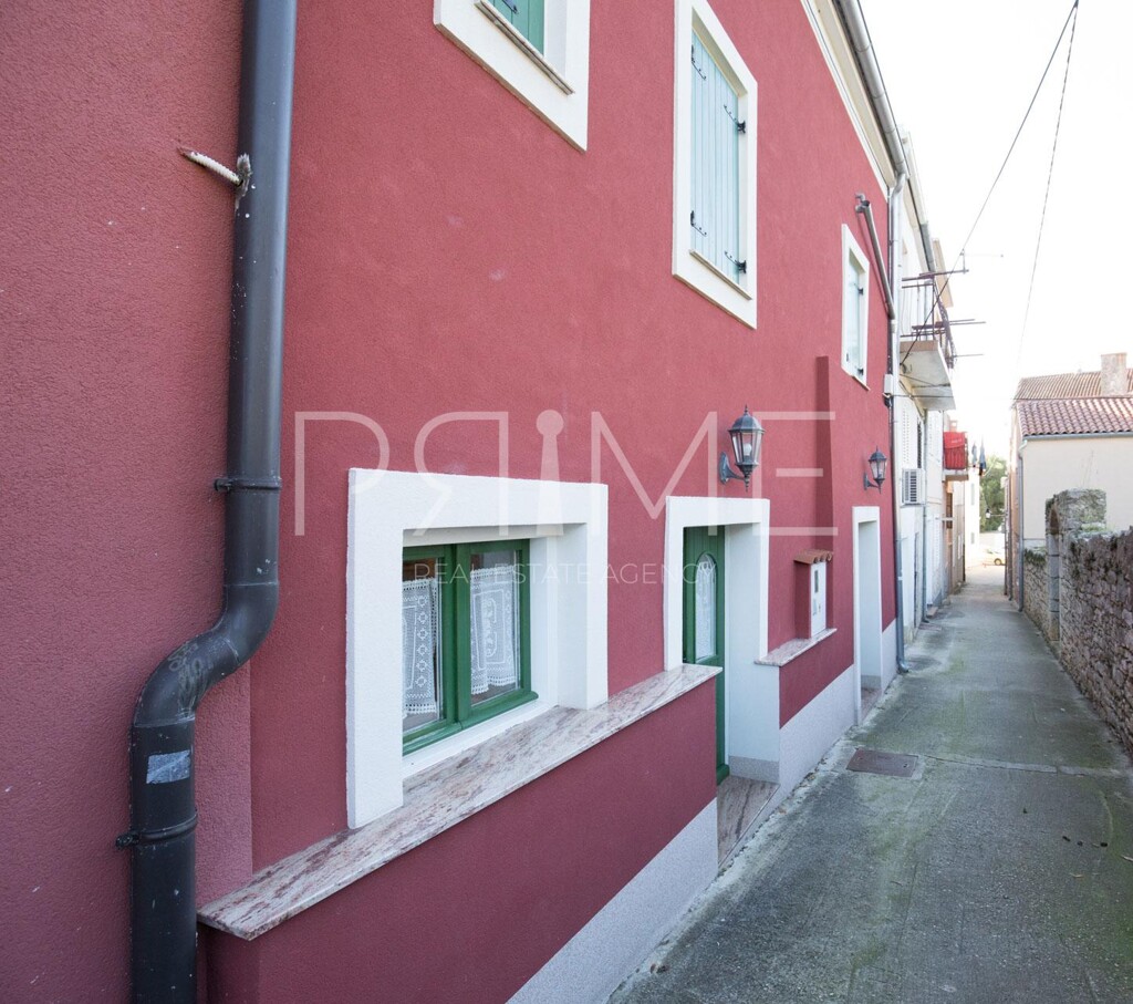 Image 6228561 - 8