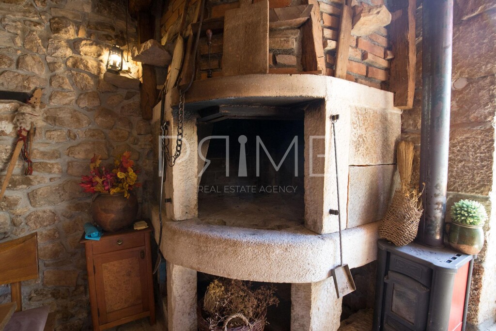 Image 6228562 - 9