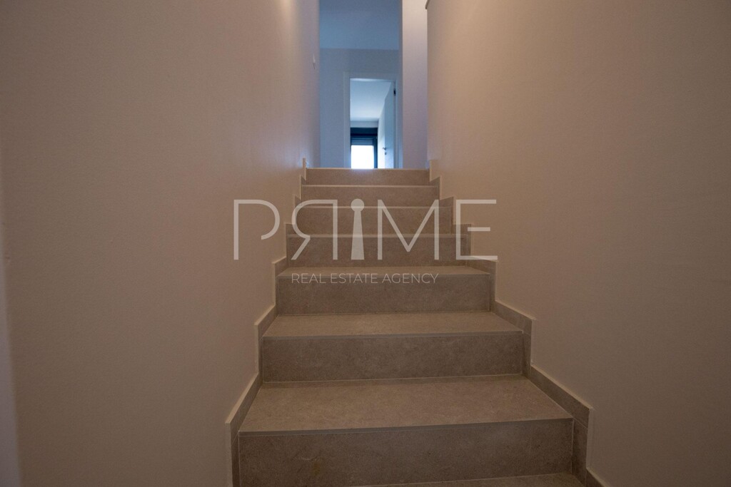 Image 6228606 - 10