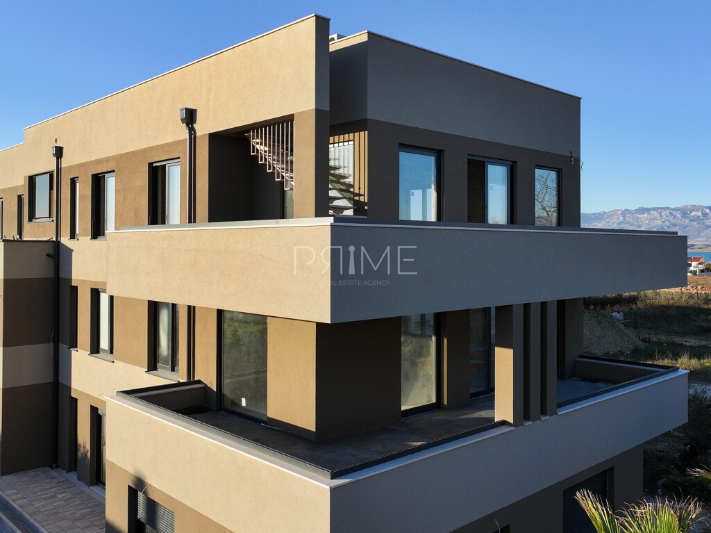 Image 6228607 - 1