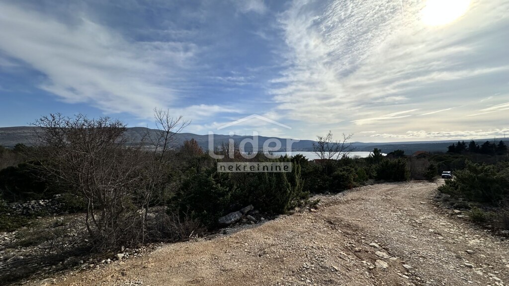 Image 6228825 - 3