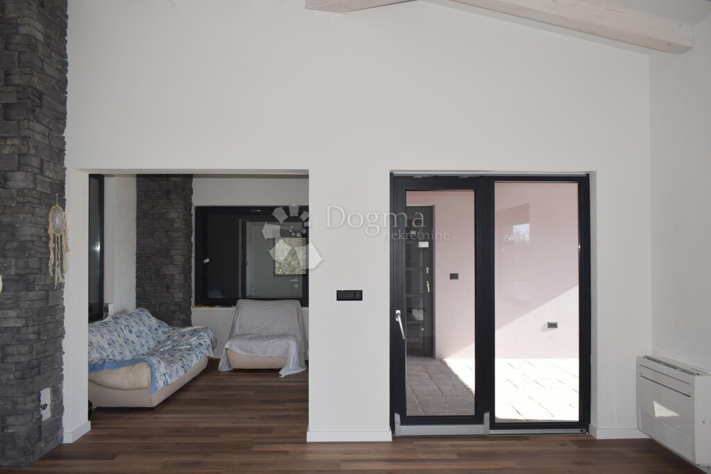 Image 6228840 - 15