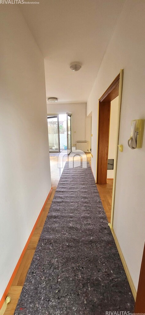 Image 6228863 - 7