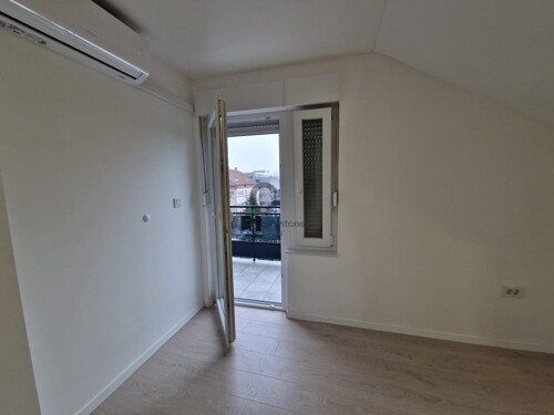 Thumbnail 6229077 - 3