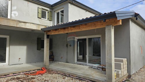 Thumbnail 6229165 - 4