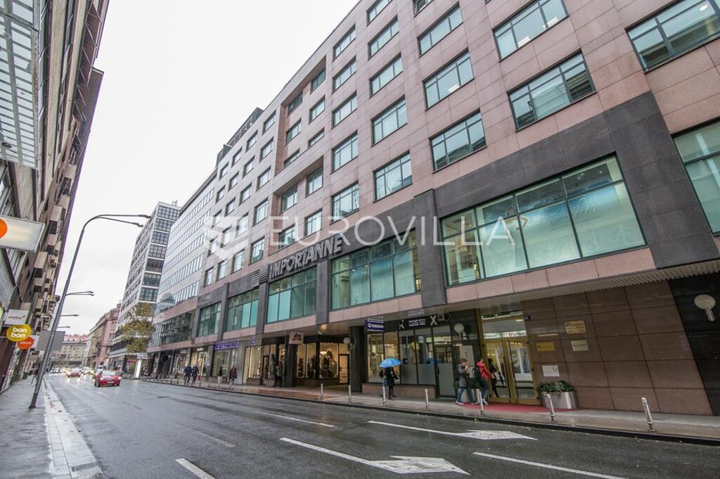 Image 6229550 - 17