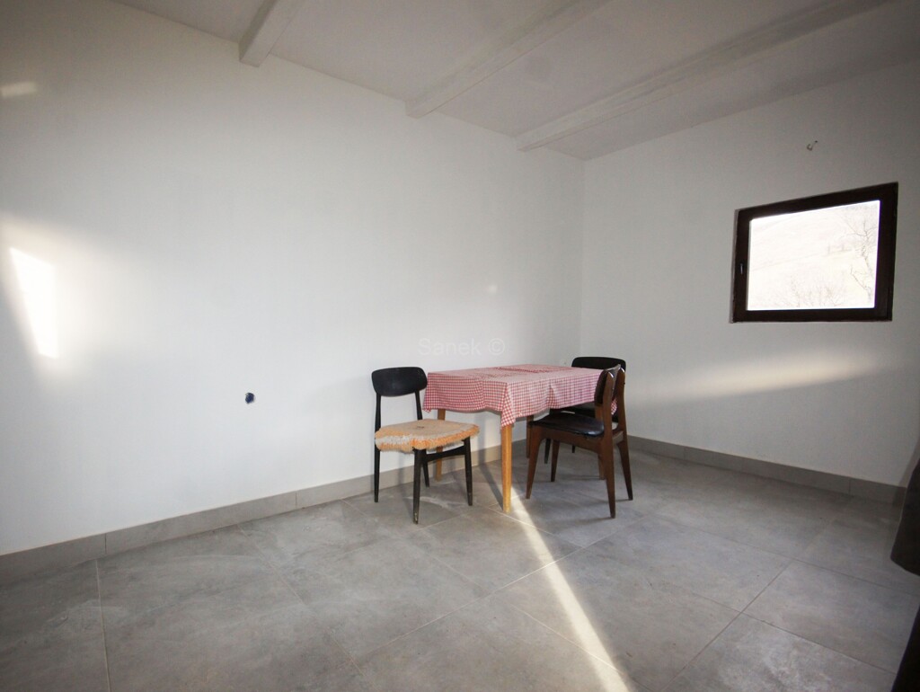 Image 6229628 - 7