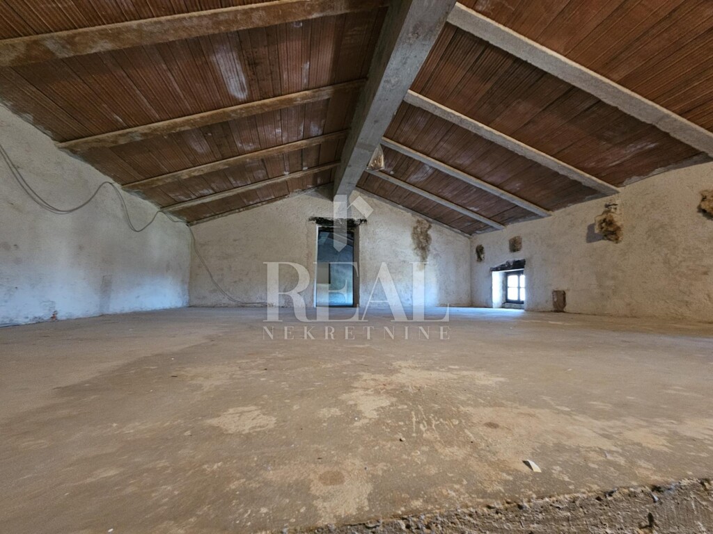 Image 6229644 - 17