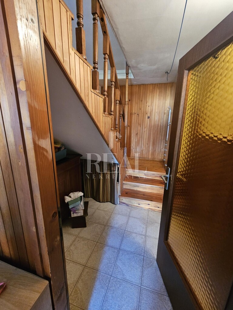 Image 6229644 - 8