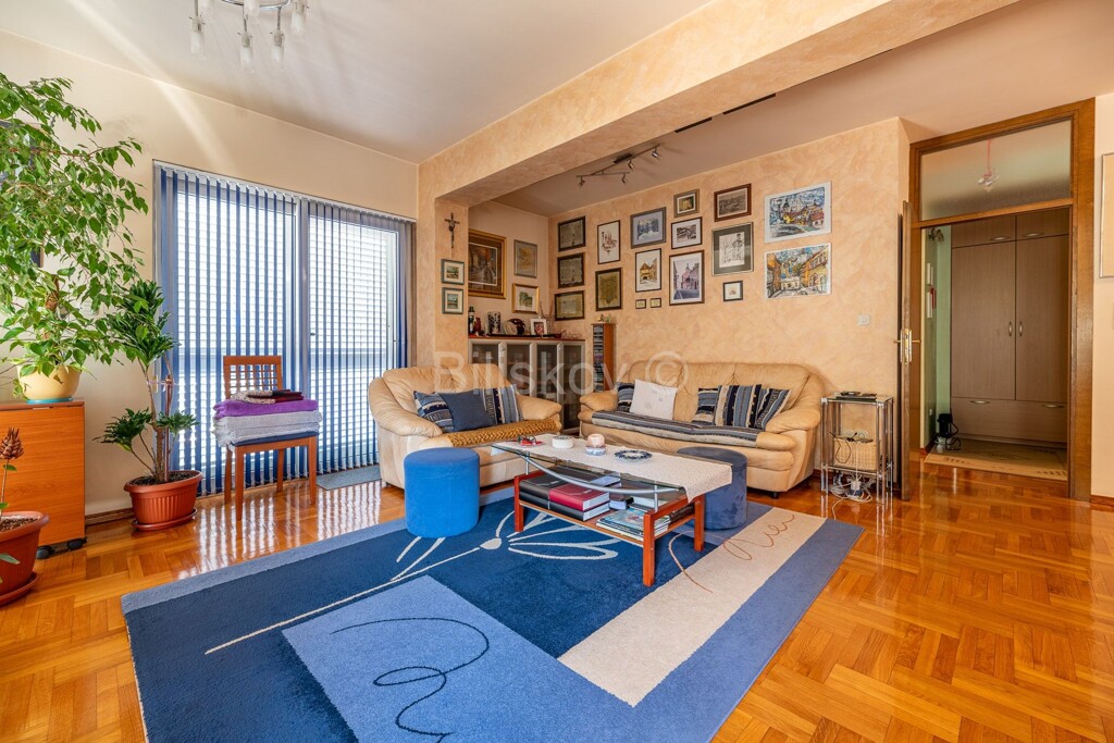 Image 6229647 - 1