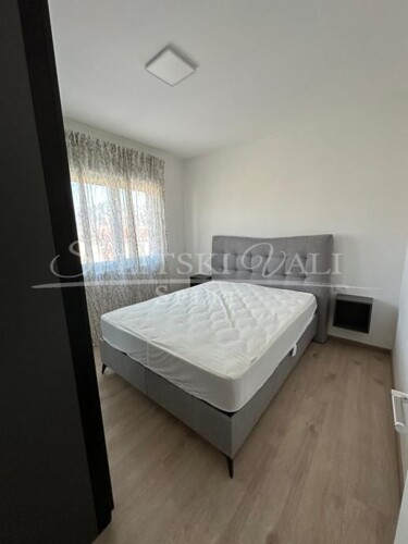 Thumbnail 6229676 - 8