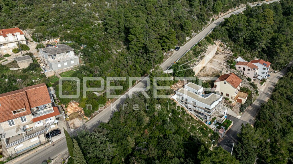 Image 6229720 - 3