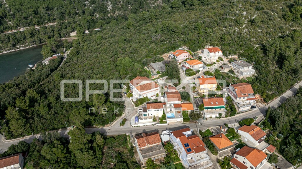 Image 6229720 - 9