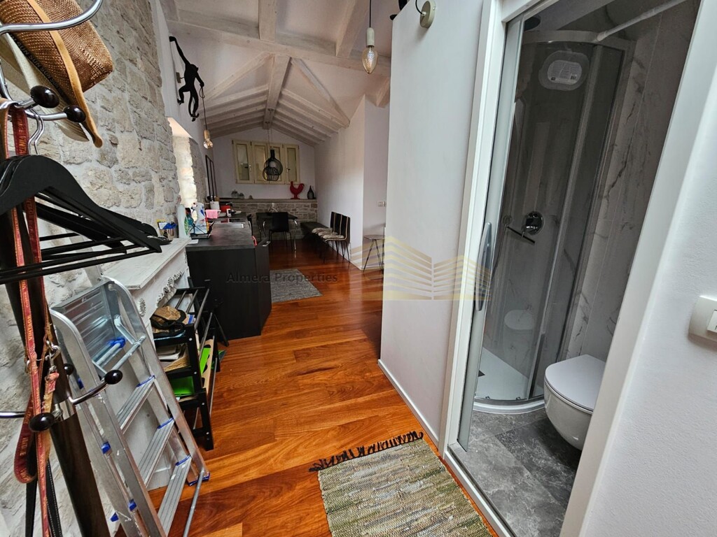 Image 6229764 - 6