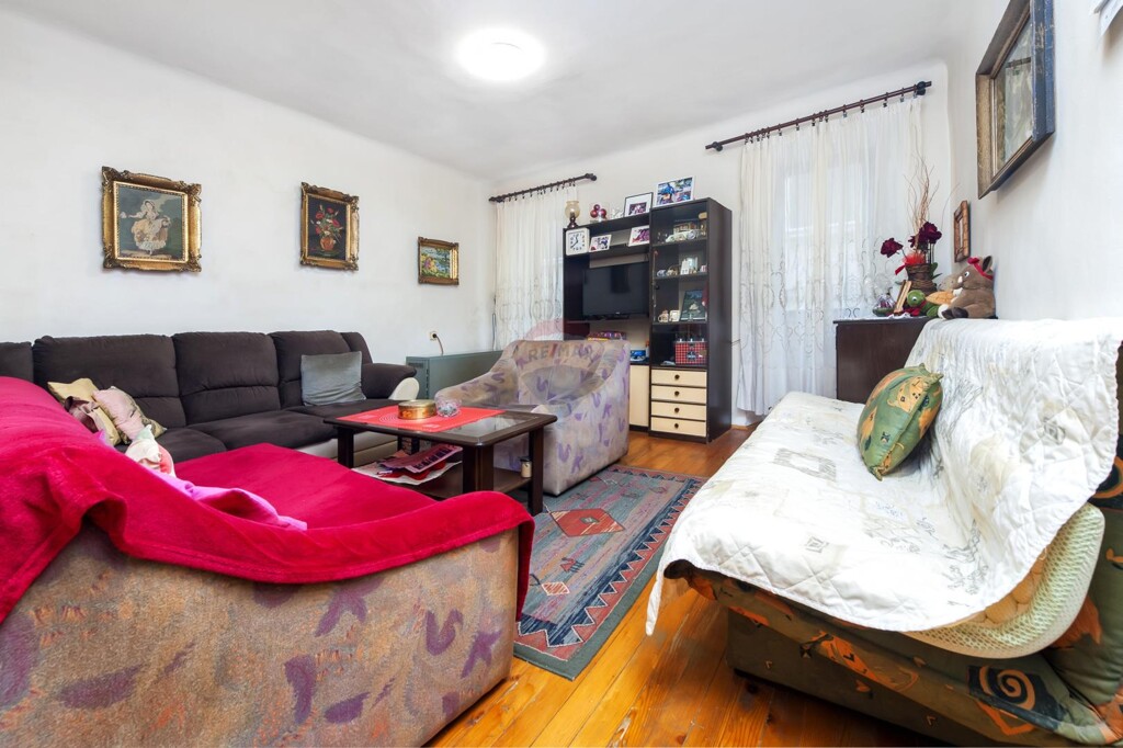 Image 6229800 - 3