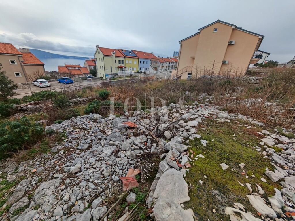 Image 6230210 - 12