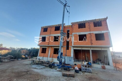 Thumbnail 6230217 - 7