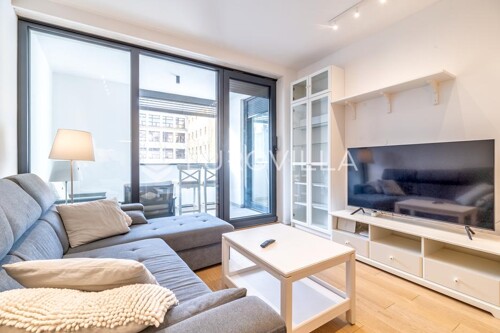 Zagreb, Britanski trg- NOVOGRADNJA, predivan trosoban stan NKP 80 m2