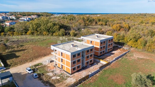 Poreč - Luksuzan stan u prizemlju, blizina grada i mora