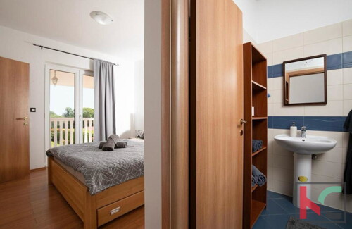 Thumbnail 6230277 - 18