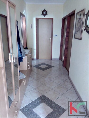 Thumbnail 6230291 - 9