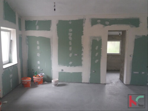 Thumbnail 6230293 - 12