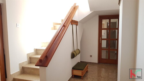 Thumbnail 6230301 - 6