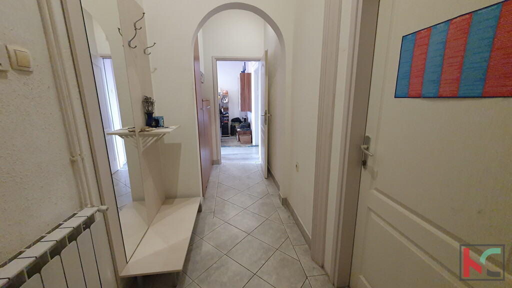 Image 6230329 - 9