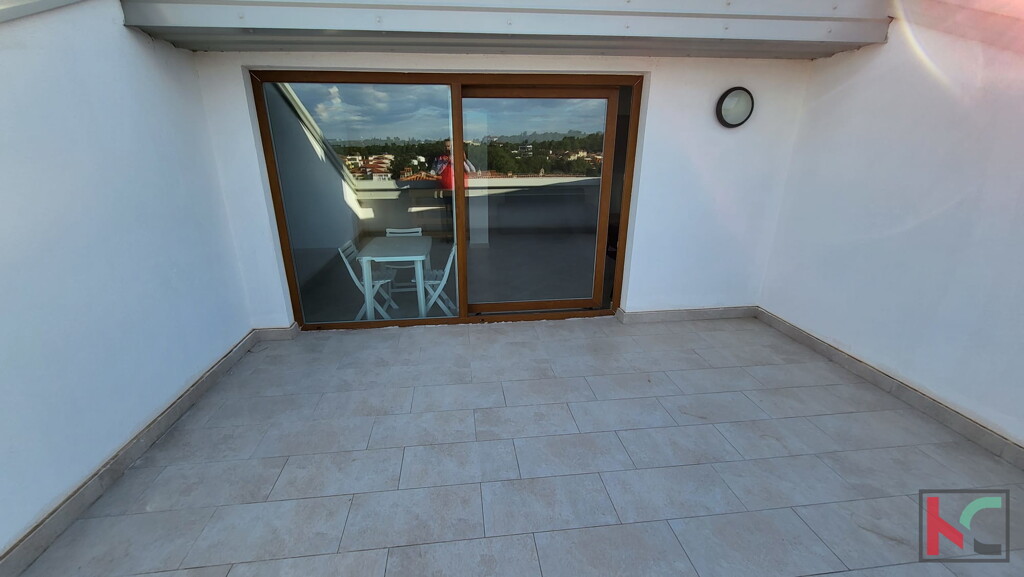Image 6230331 - 7