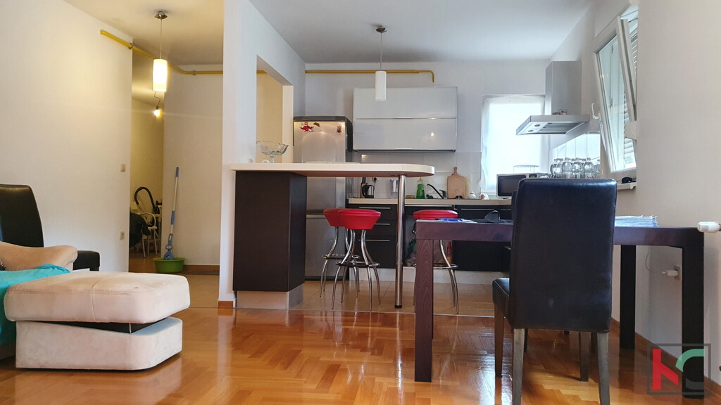 Image 6230357 - 3