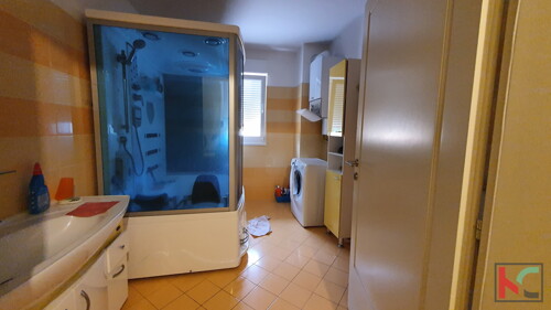 Thumbnail 6230357 - 4