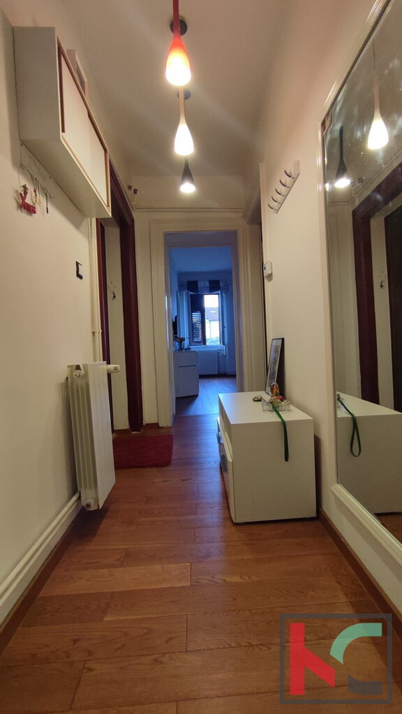 Image 6230363 - 8