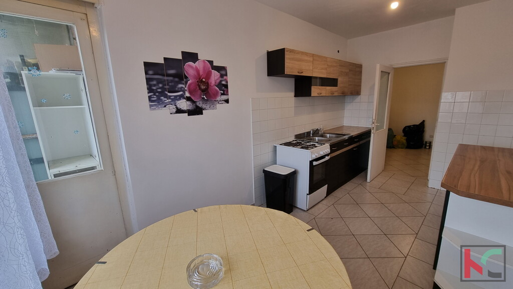 Image 6230387 - 5
