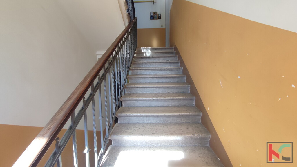 Image 6230389 - 12