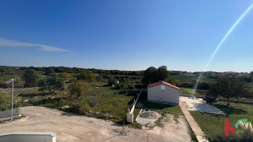 Thumbnail 6230393 - 10