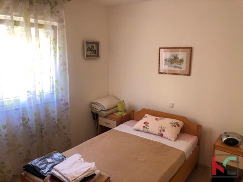 Thumbnail 6230407 - 6