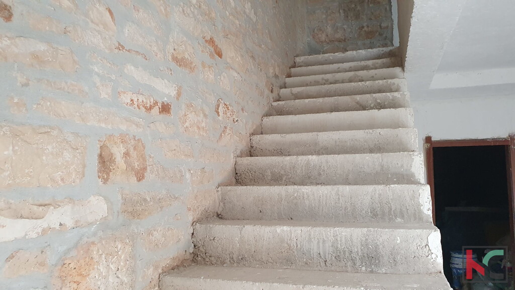 Image 6230426 - 9