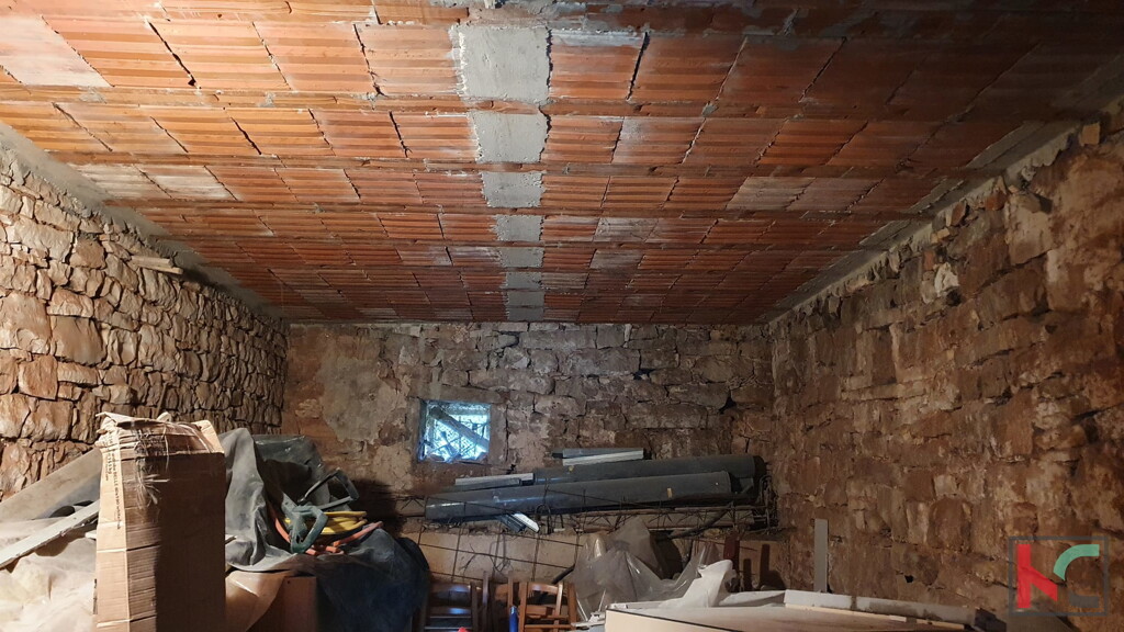 Image 6230426 - 7