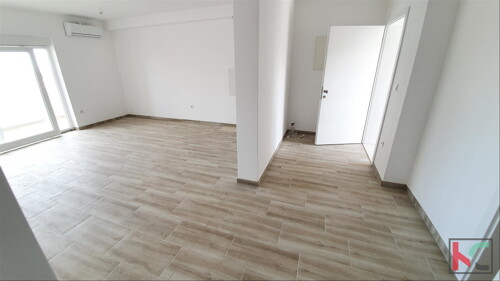 Thumbnail 6230440 - 6