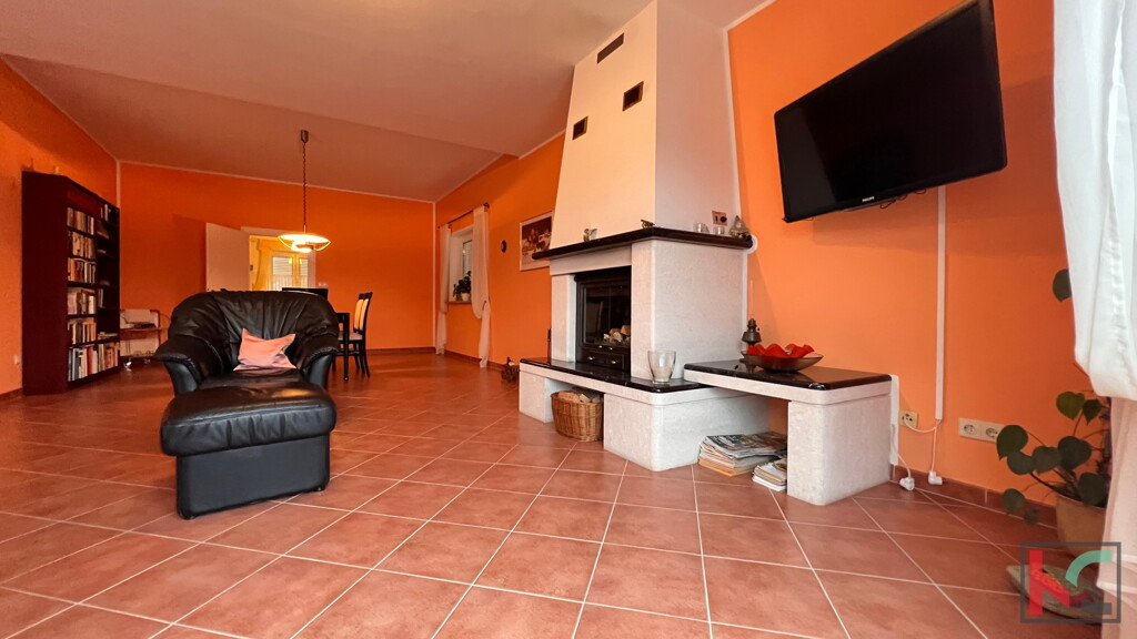 Image 6230463 - 7