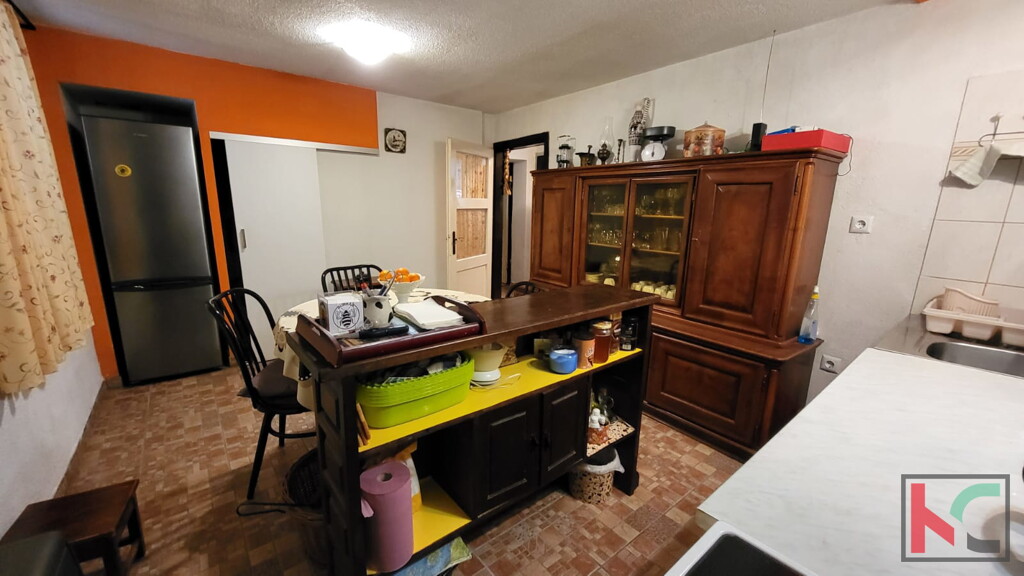 Image 6230468 - 8