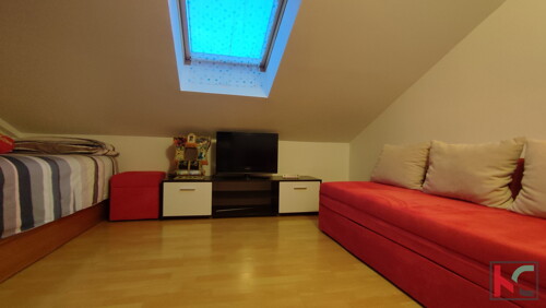 Thumbnail 6230472 - 6