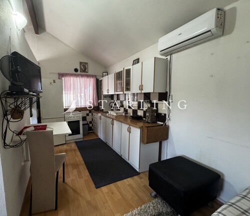 Thumbnail 6230504 - 4