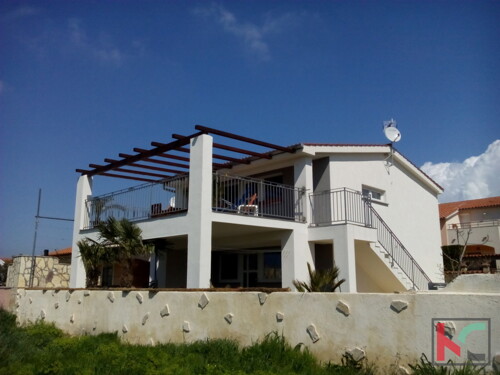 Thumbnail 6230507 - 11